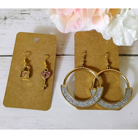 NEW (2) Pair of Sparkle Earrings Gold Tone Hoops & Pink Rhinestone Heart/Locket - Picture 1 of 3